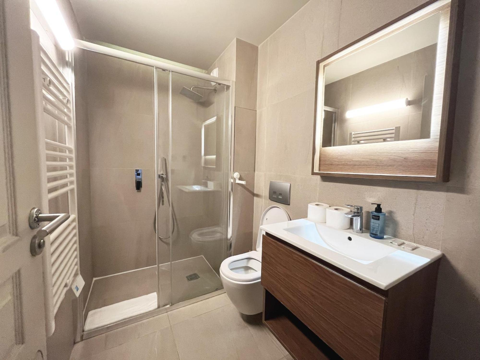 Apartment Urban Flat 133 - Ponceau 4 Bedroom *